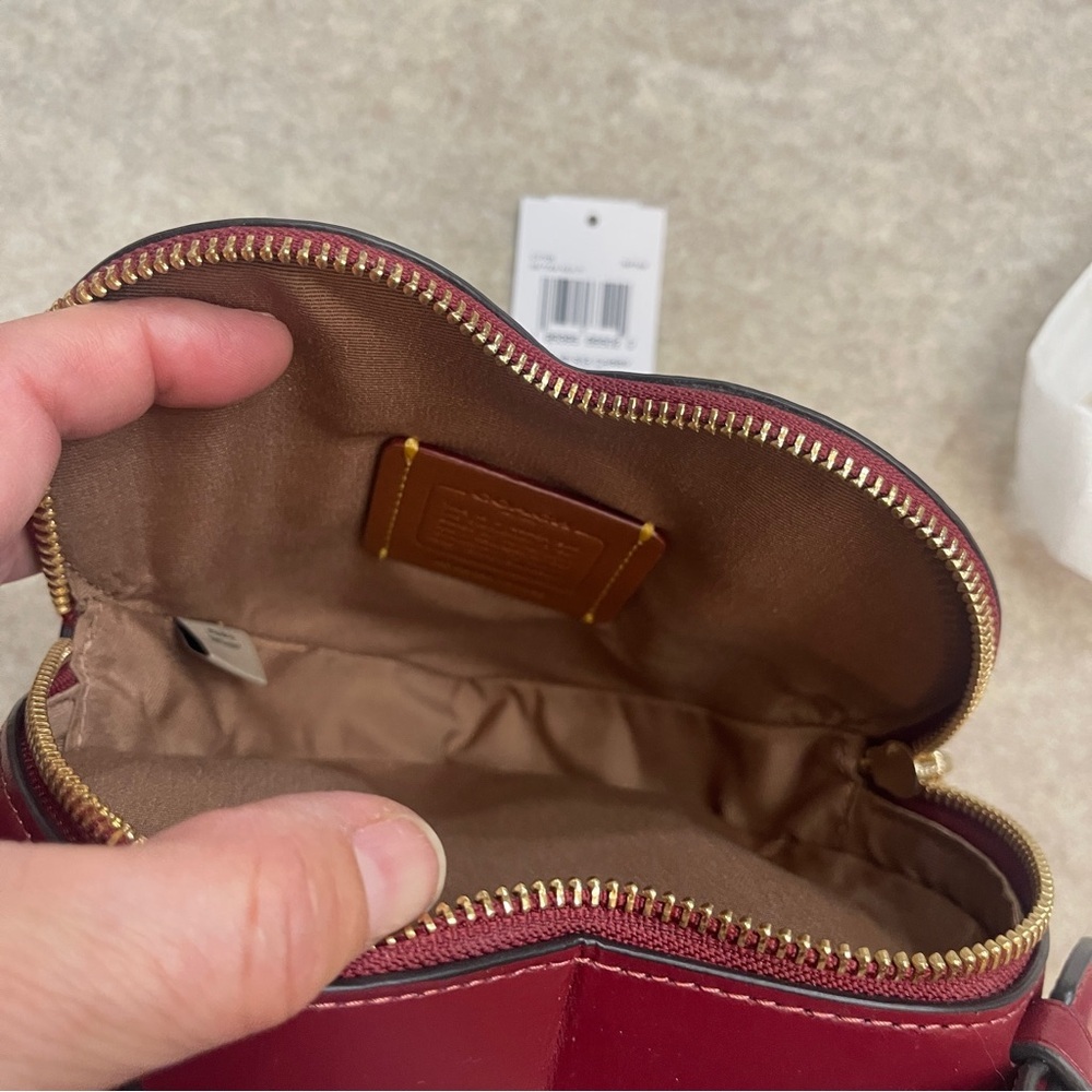 Coach Heart Cherry Signature Canvas Tan Marrón Double Zip Crossbody Purse - Picture 12 of 16